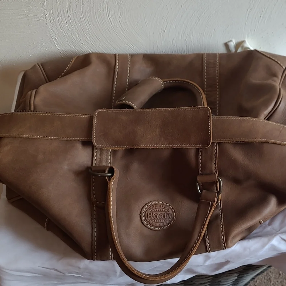 Roots Tan Leather Small Baniff Bag Tribe